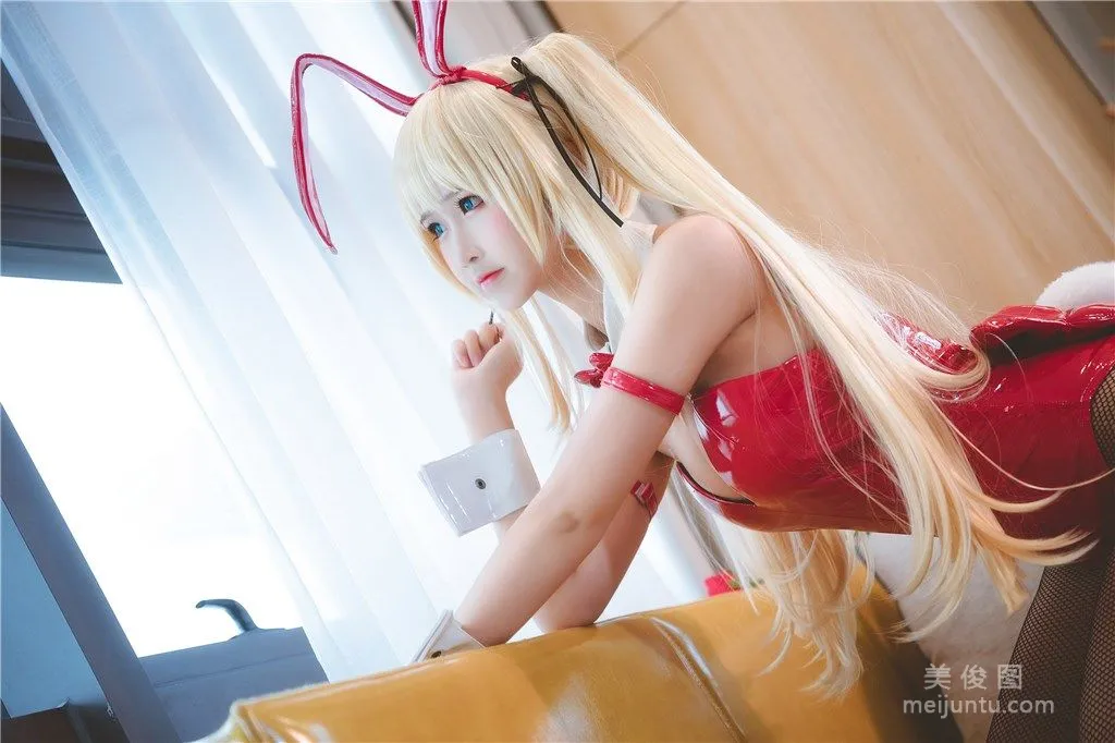 [Cosplay] 微博妹子三度_69 - 黑丝兔女郎3