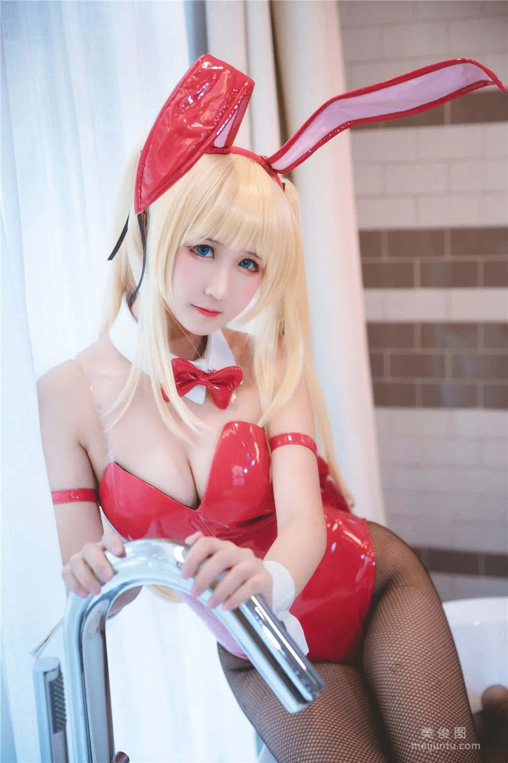 [Cosplay] 微博妹子三度_69 - 黑絲兔女郎 31