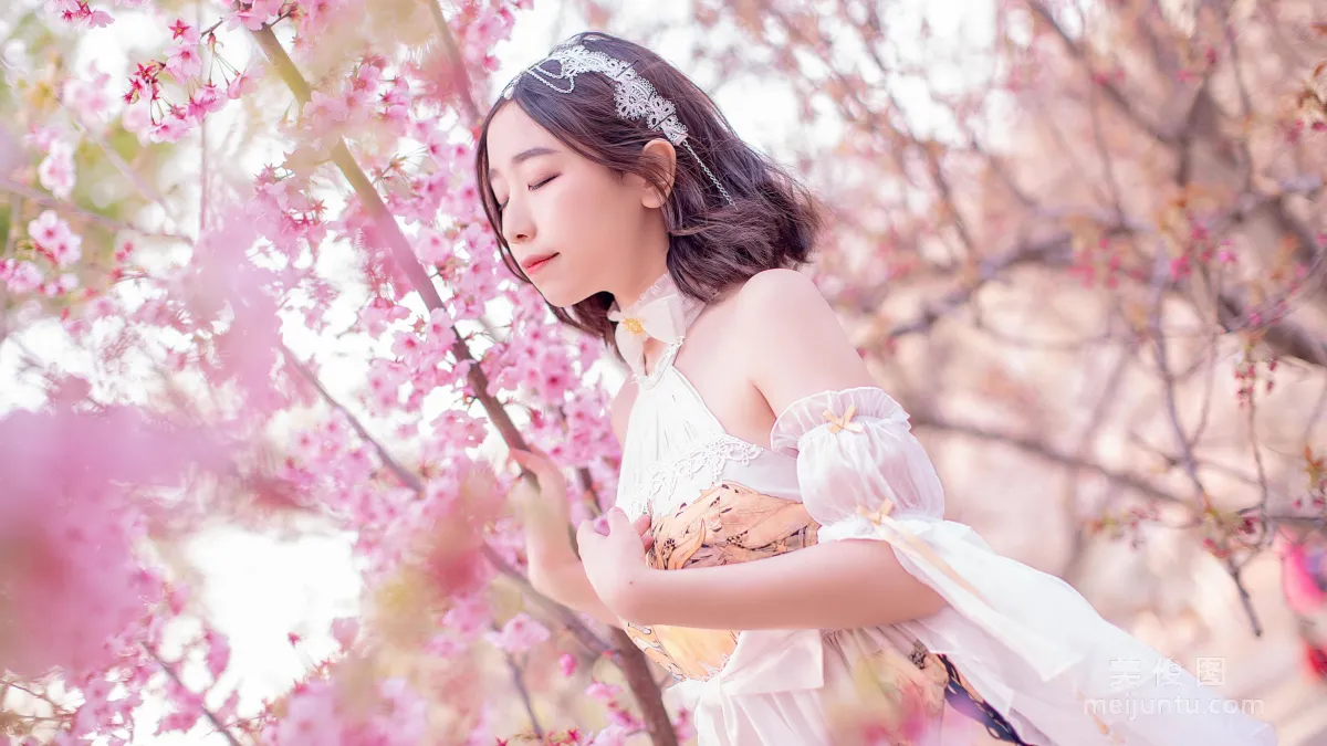 [Cosplay] 穆零Mu0 - 花情 寫真套圖 17