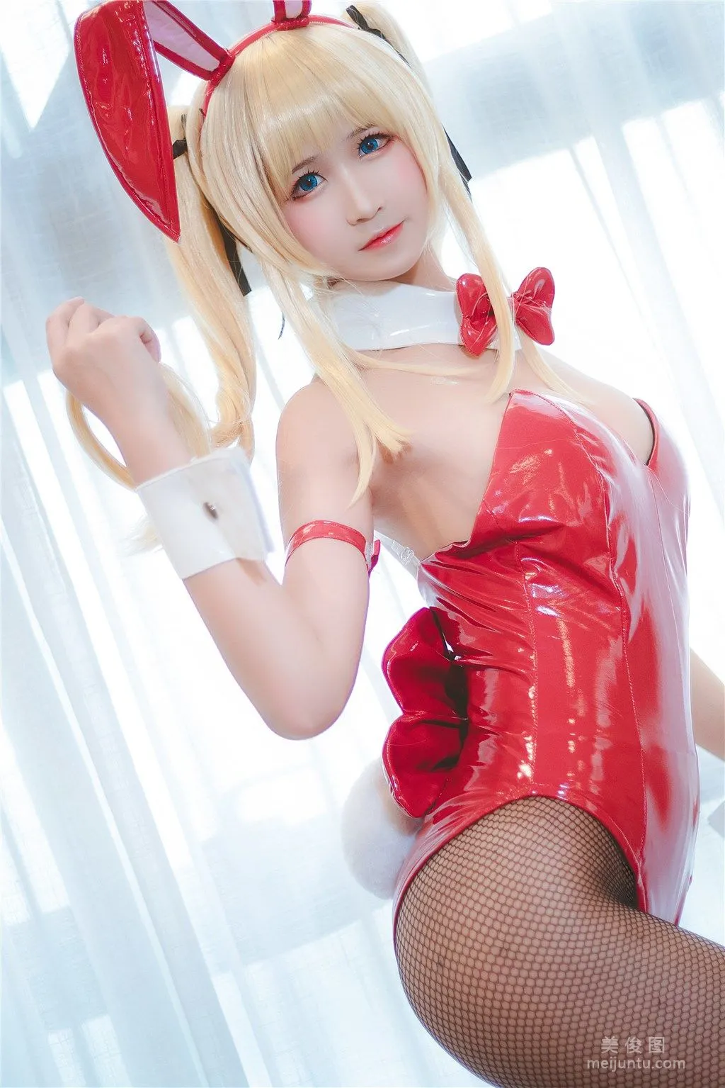 [Cosplay] 微博妹子三度_69 - 黑絲兔女郎 26