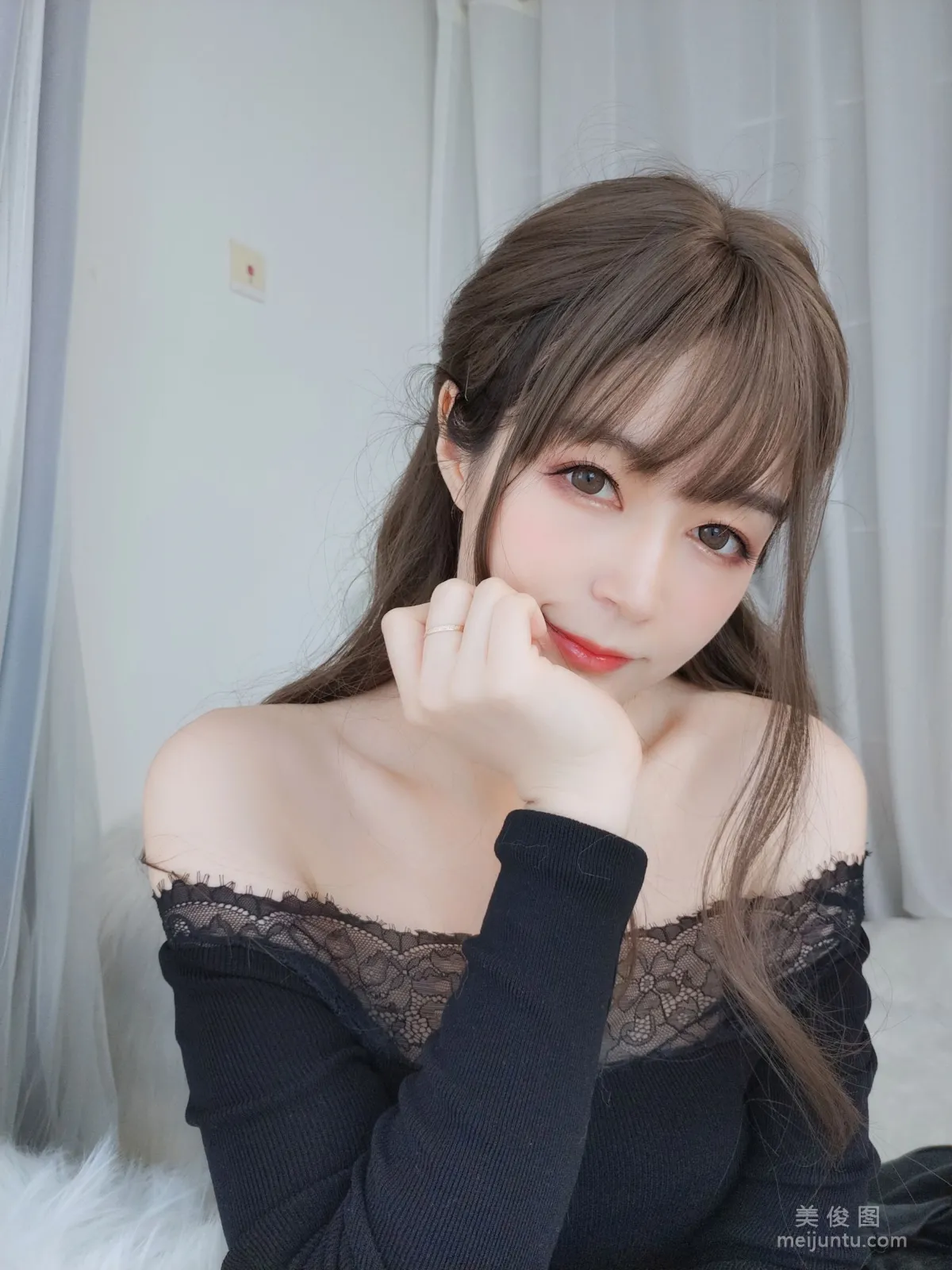 Coser小姐姐白銀81 - 黑西服 66