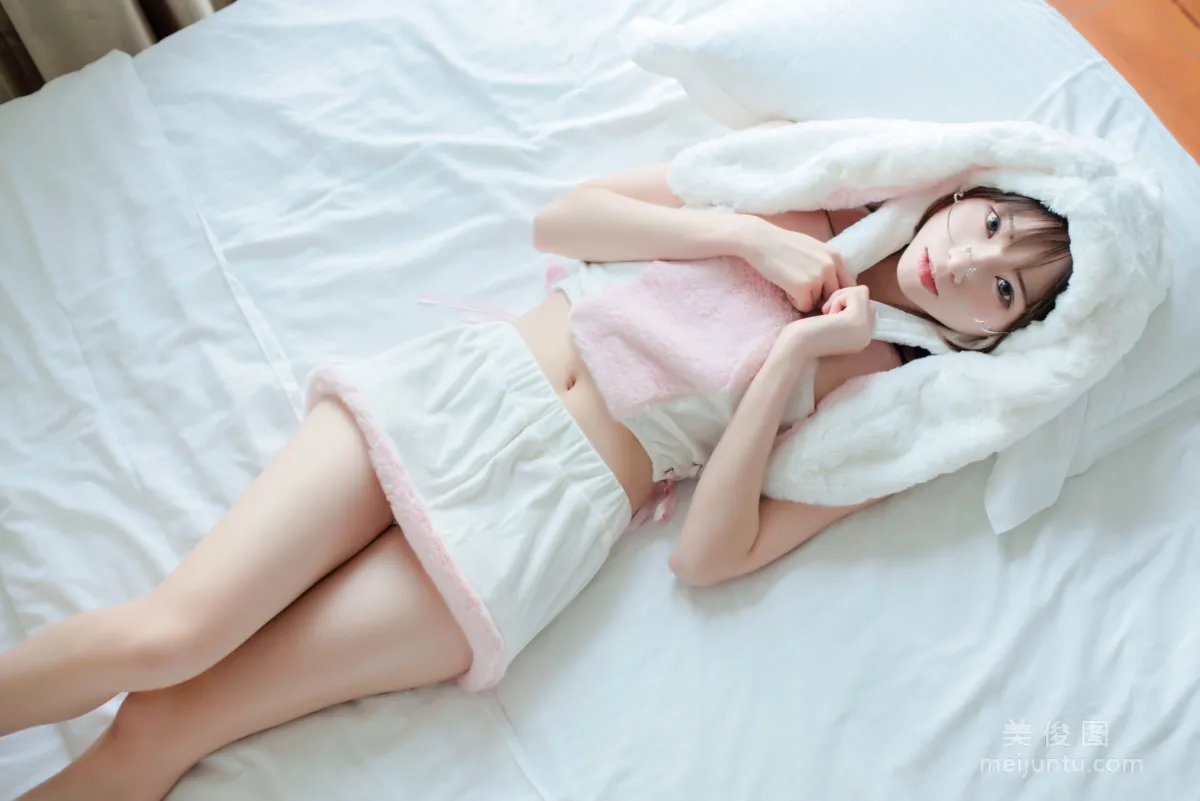 动漫博主Kitaro_绮太郎 - 私房兔子 写真套图23