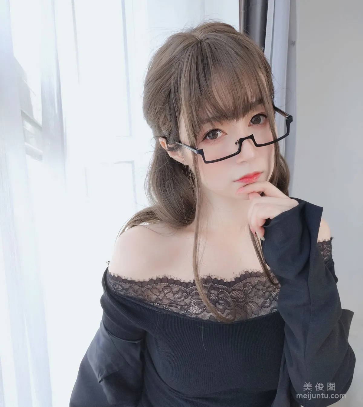 Coser小姐姐白銀81 - 黑西服 11
