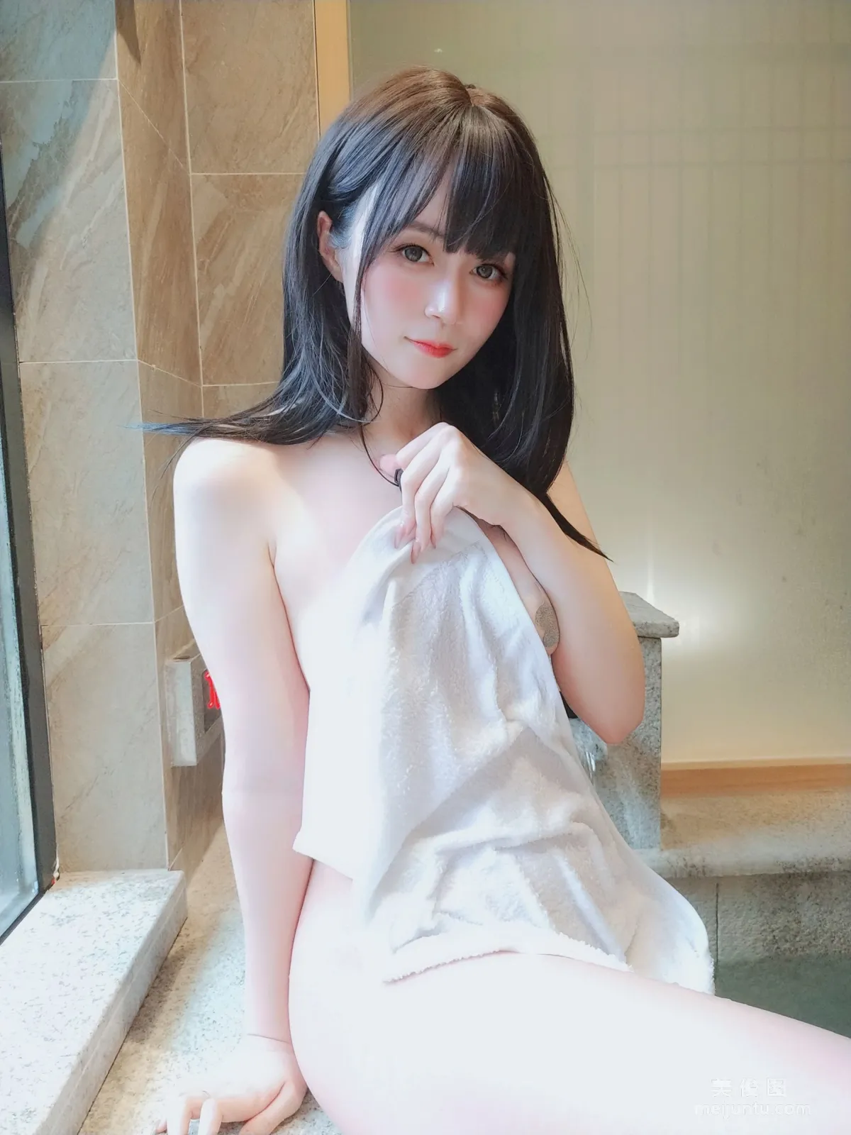 [COS寫真] 小姐姐白銀 - 女場浴池(下) 31