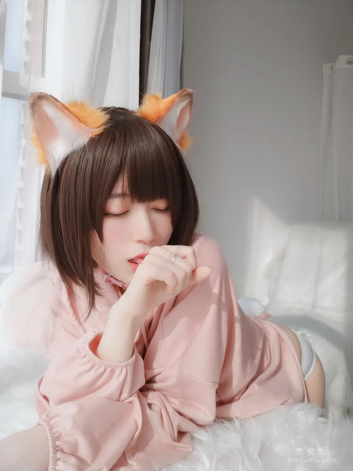 [COS寫真] 小姐姐白銀 - 粉紅狐狸 74