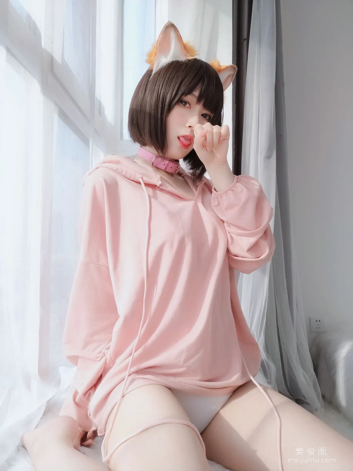 [COS寫真] 小姐姐白銀 - 粉紅狐狸 100