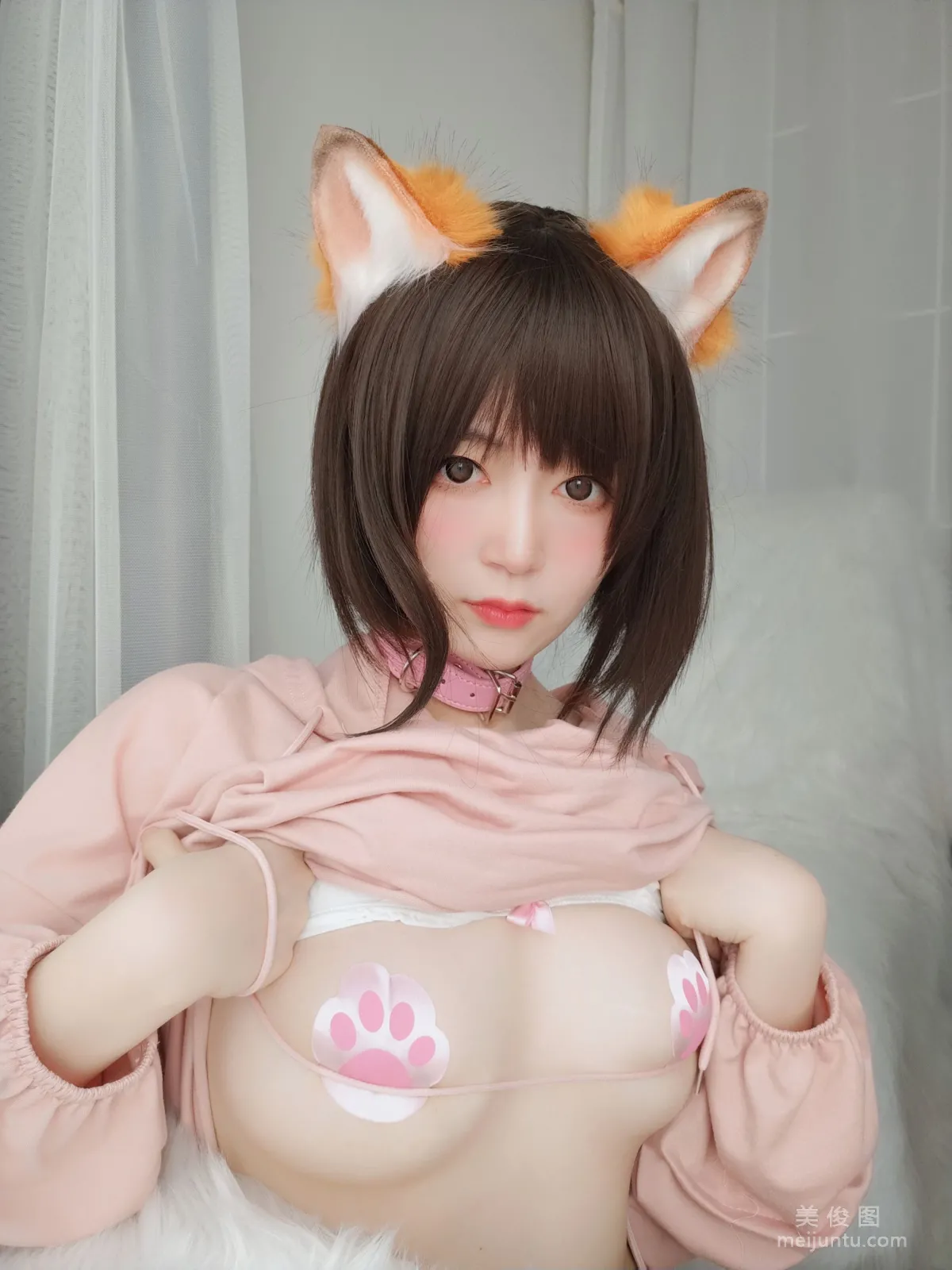 [COS寫真] 小姐姐白銀 - 粉紅狐狸 14