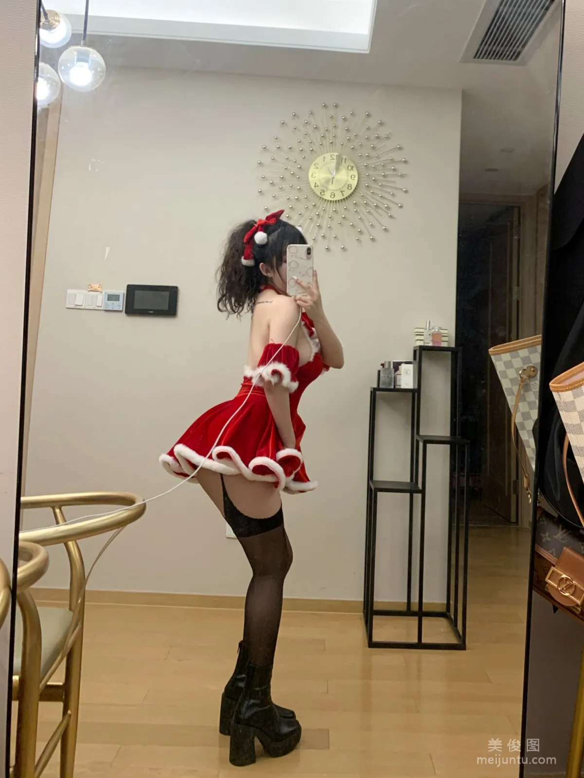 [COS寫真] 蜜桃少女是依醬呀 - 2020聖誕特輯 9