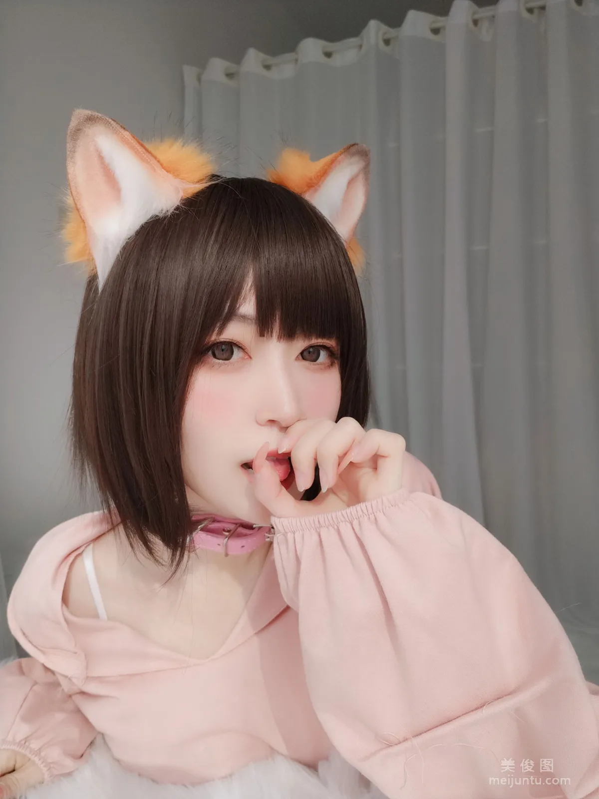 [COS寫真] 小姐姐白銀 - 粉紅狐狸 93