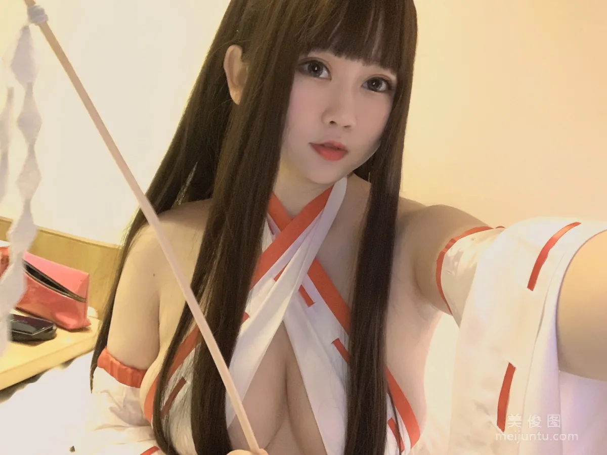 [COS福利] 蜜桃少女是依醬呀 - 女巫 35