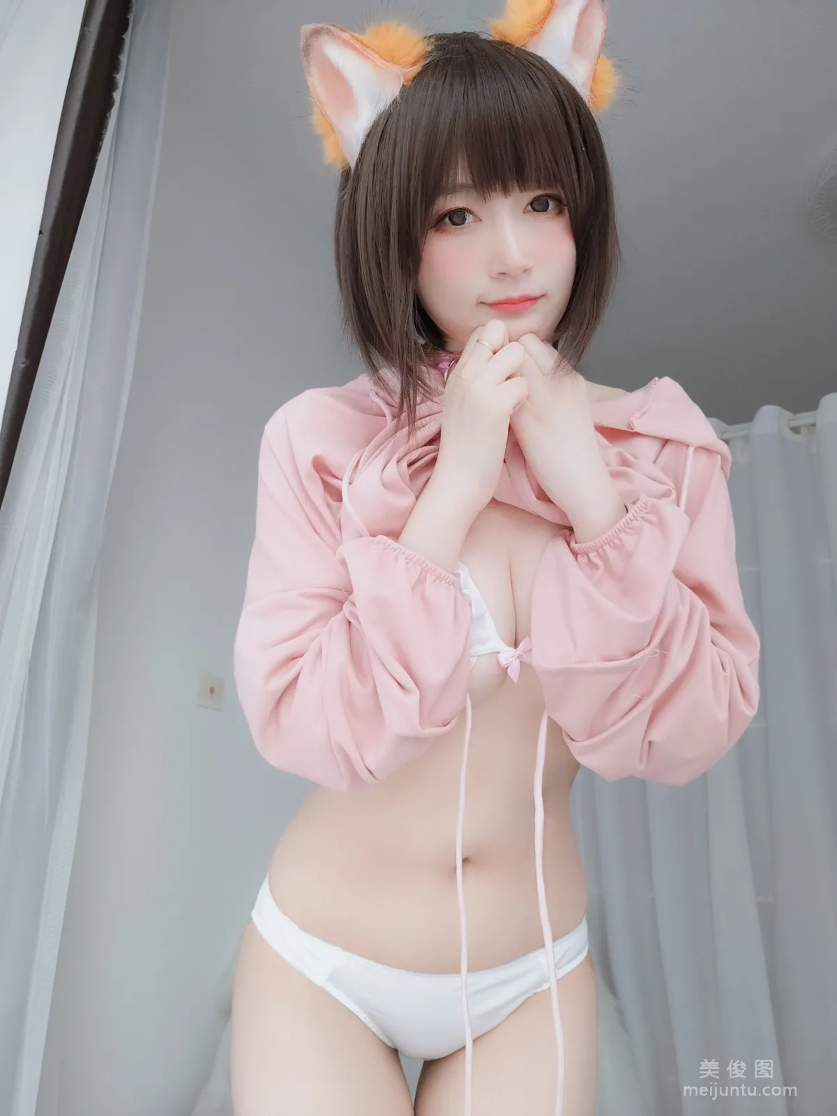 [COS寫真] 小姐姐白銀 - 粉紅狐狸 21