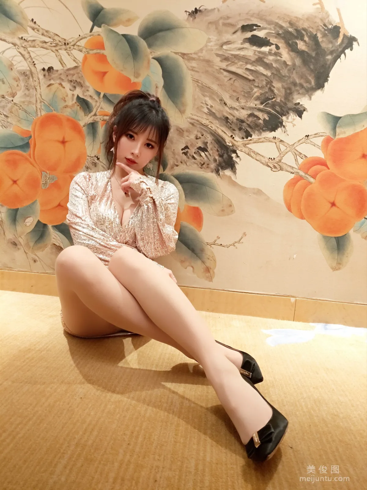 [COS寫真] 小女巫露娜 - 亮片裙肉絲 11