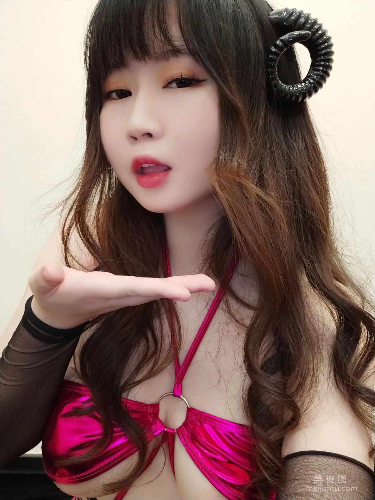 [COS福利] 蜜桃少女是依酱呀 - 魅魔6