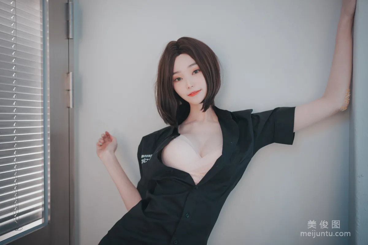 [DJAWA] BamBi - Hi Sam! 寫真套圖 24