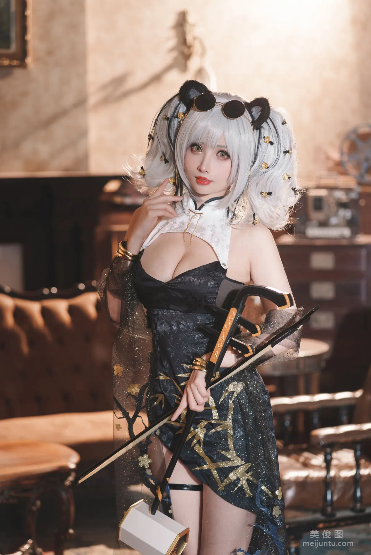 [网红COSER福利写真] rioko凉凉子 - 食铁兽音乐会2