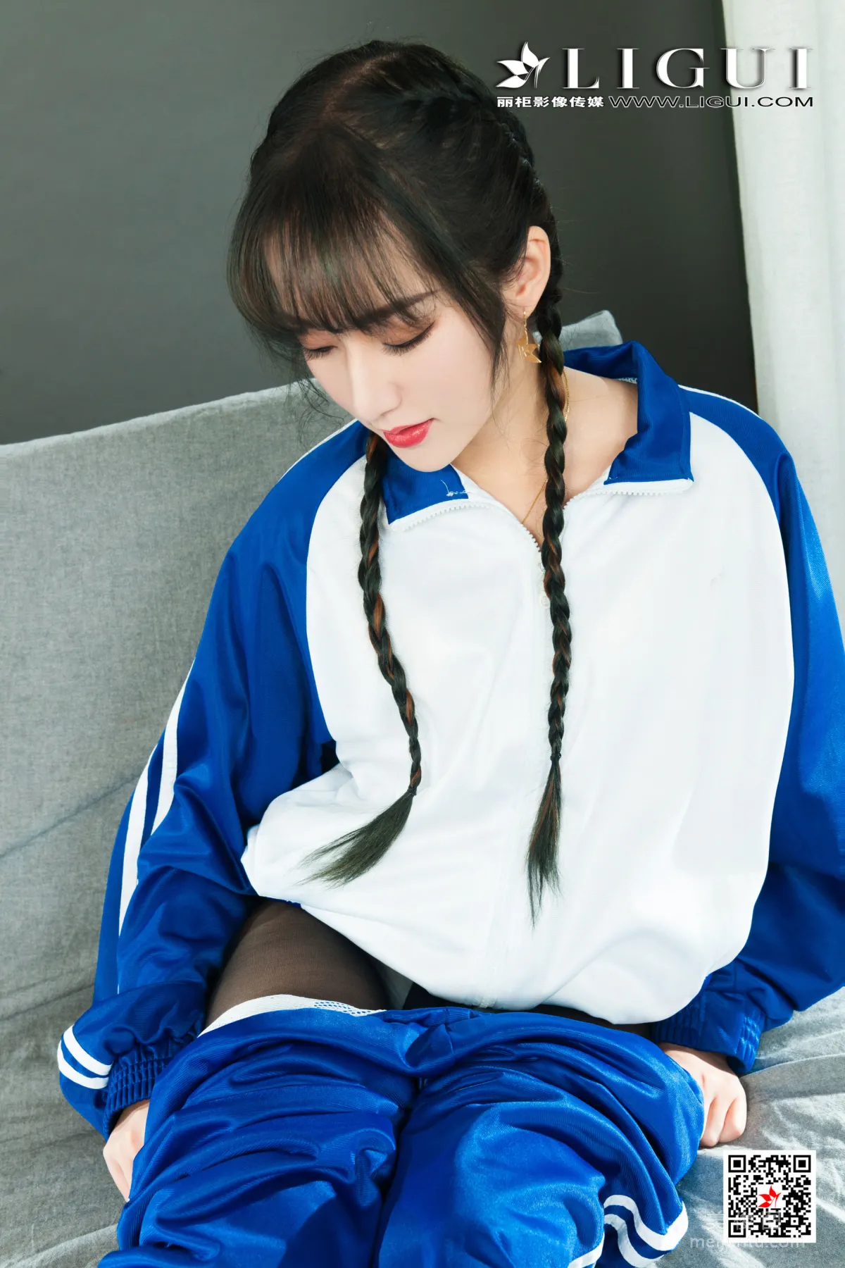 [麗櫃Ligui] Model 汐汐《玉脂青甜》 絲襪玉足寫真 7