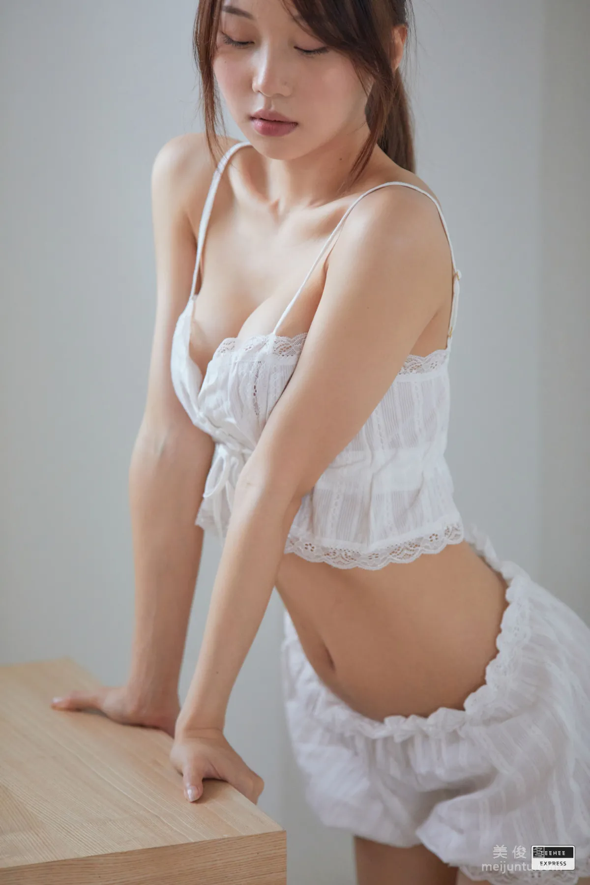 [LEEHEE EXPRESS] LEBE-043B - S.O 寫真套圖 37