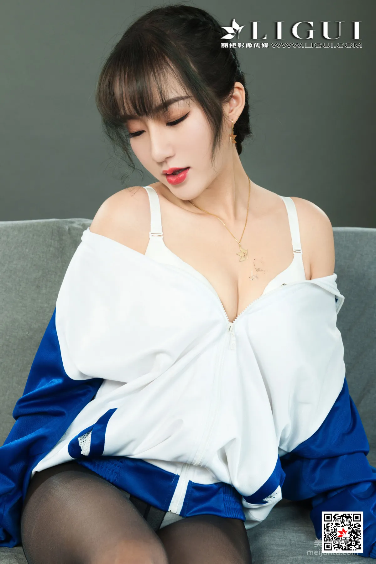 [麗櫃Ligui] Model 汐汐《玉脂青甜》 絲襪玉足寫真 40