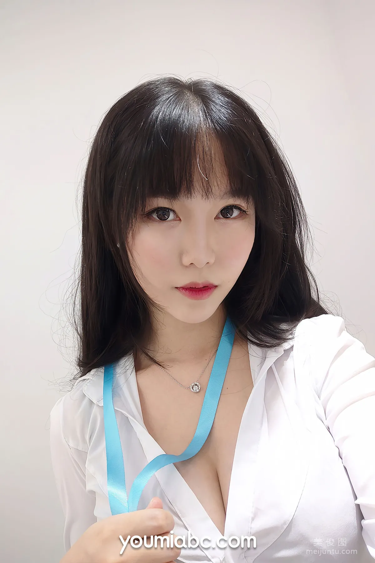 [尤蜜YouMi]  抖娘利世 - OL午间自拍9