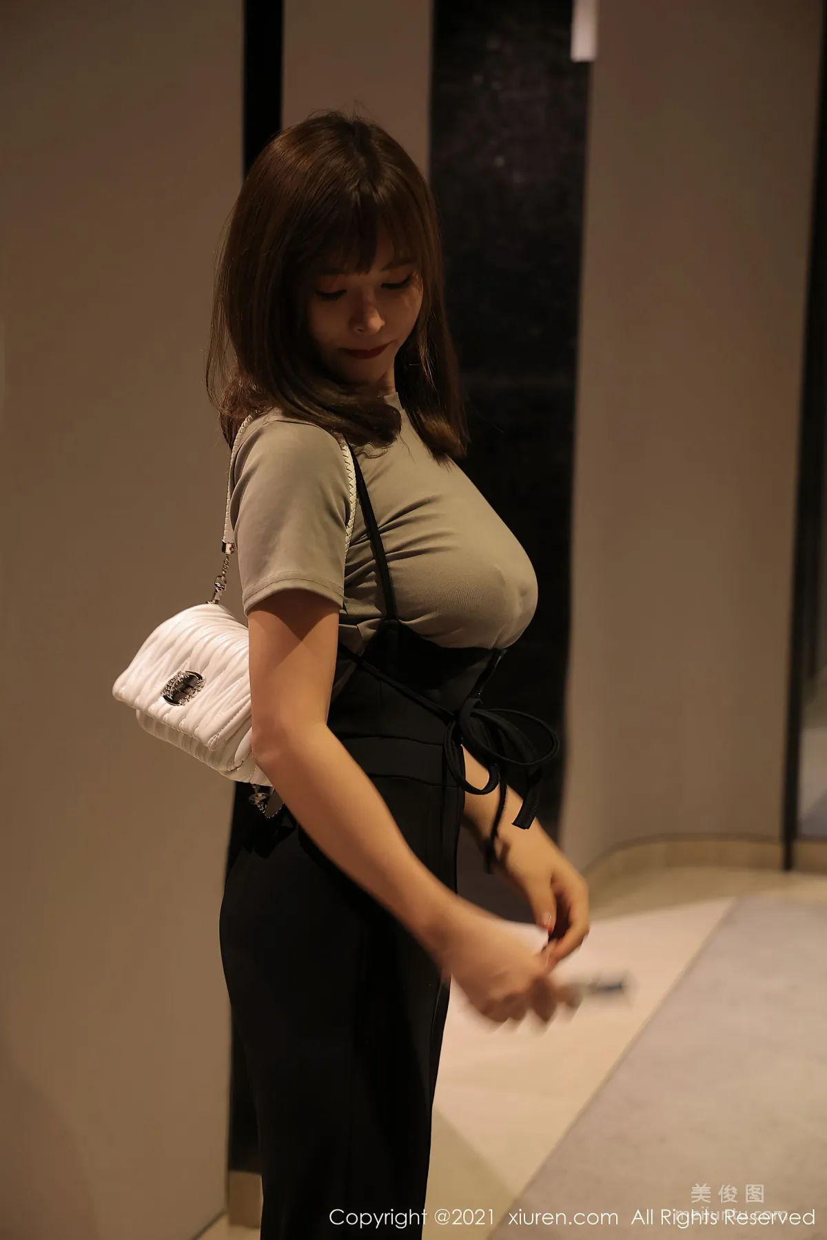 [秀人XiuRen] No.3557 奈沐子 - 童顔巨如身材火辣的妹紙 4