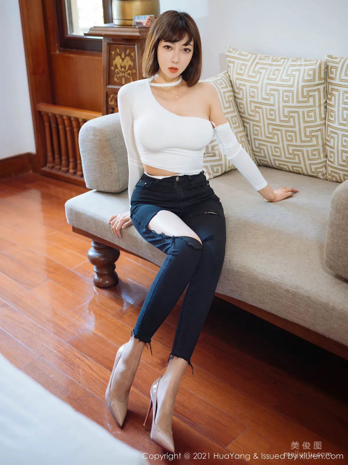 [花漾HuaYang] Vol.414 果儿Victoria - 破洞牛仔裤与朦胧丝袜3
