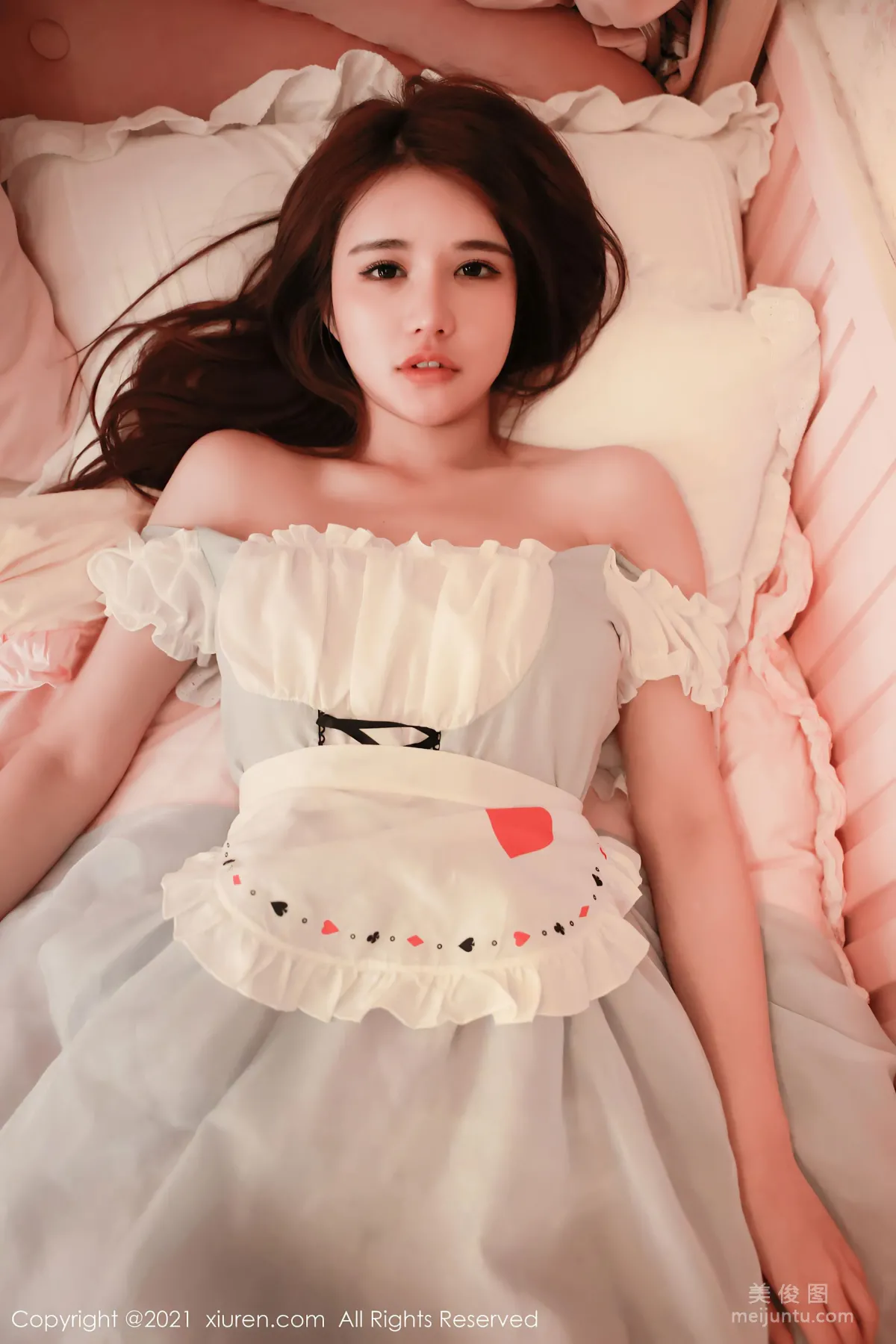 [秀人XiuRen] No.3552 小雨baby - 居家女友甜美醉人風格系列 27