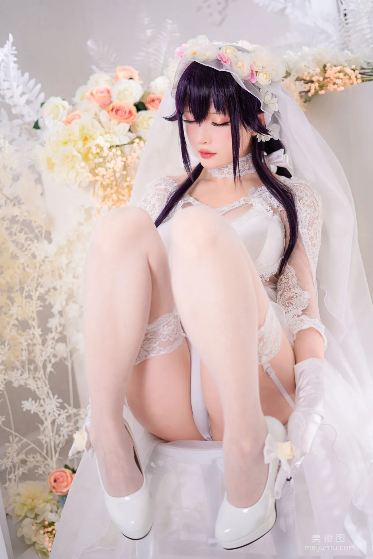 [网红COSER] 星之迟迟 - 纯白と漆黑《吾妻》写真1