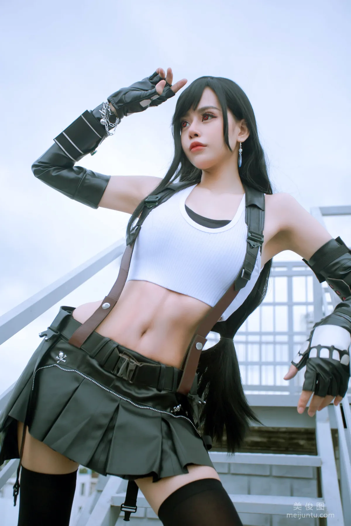 [網紅COSER] 日本性感蘿莉Byoru - Tifa 寫真套圖 2