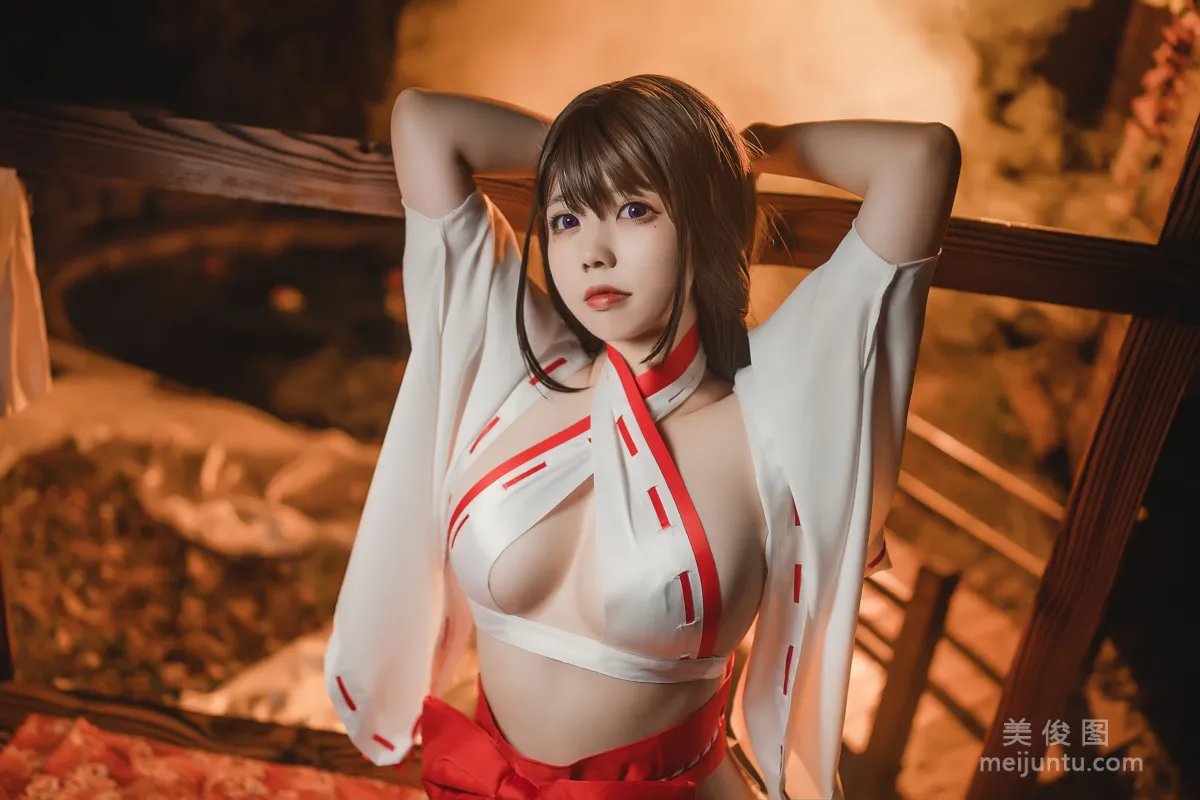 [網紅COSER] 啊日日_Ganlory - 繩與巫女 16