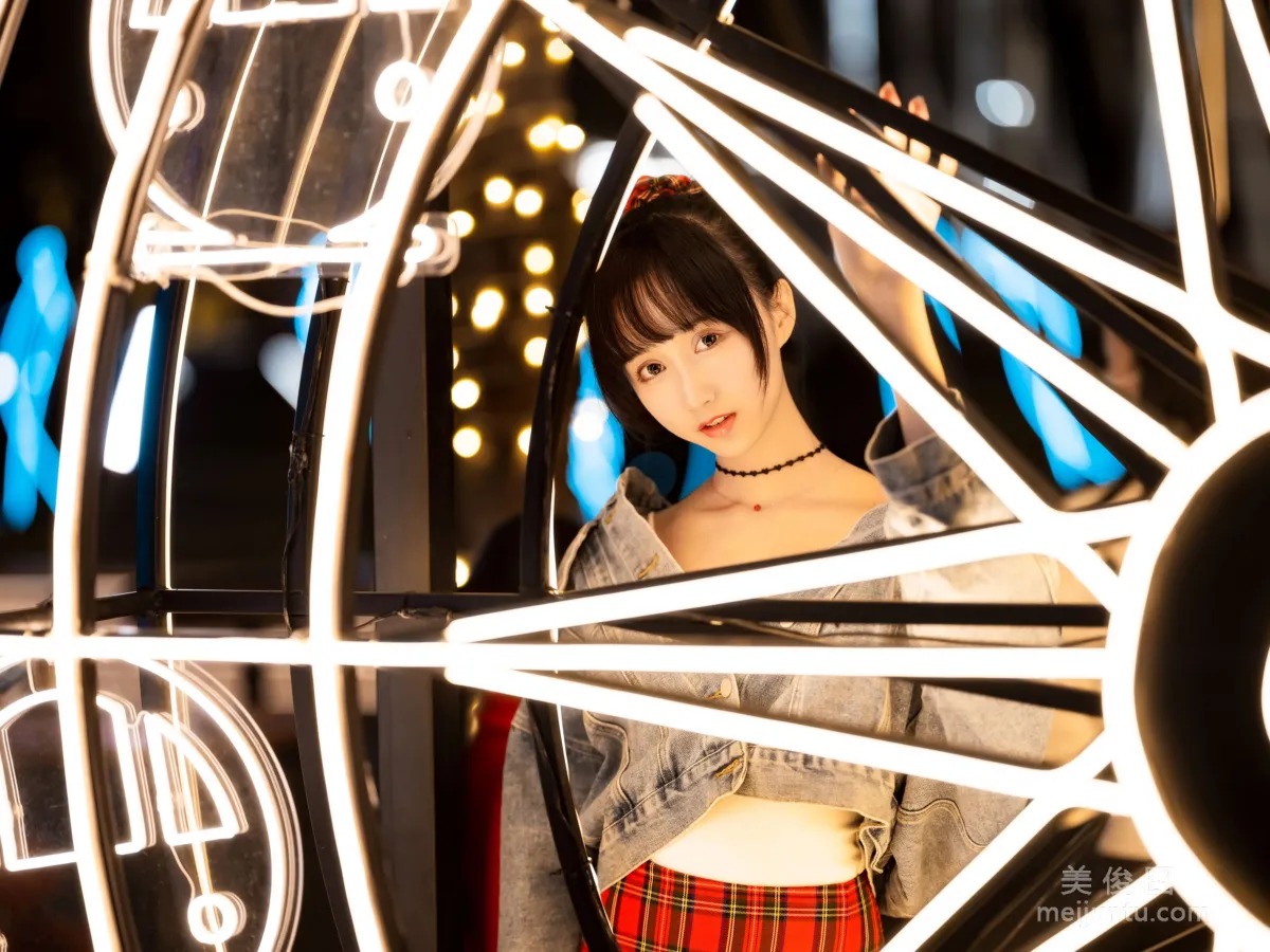 [網紅COSER] 小姐姐木綿綿OwO - 都市夜戀 寫真套圖 2