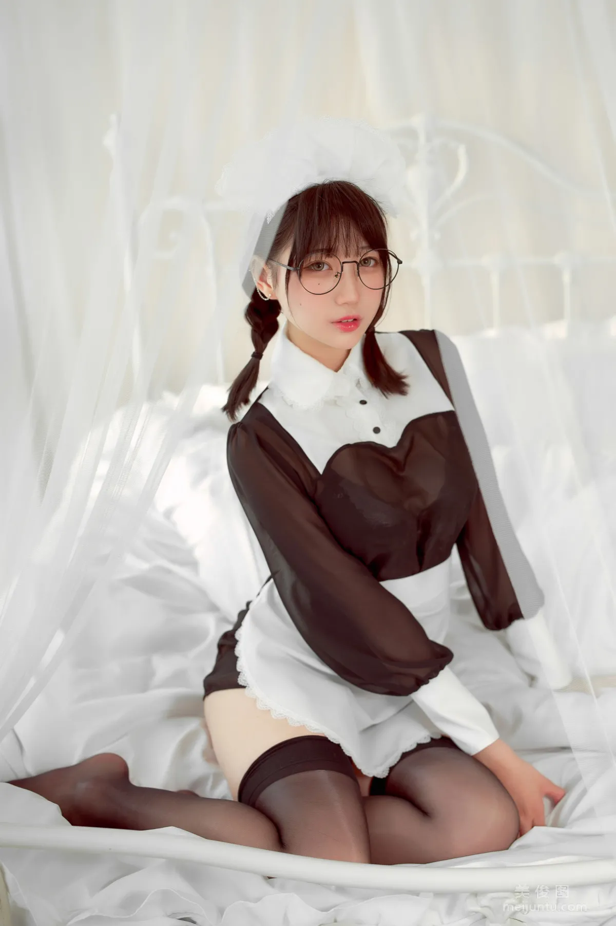 [網紅COSER] 周叽是可愛兔兔 - 眼鏡女仆 14