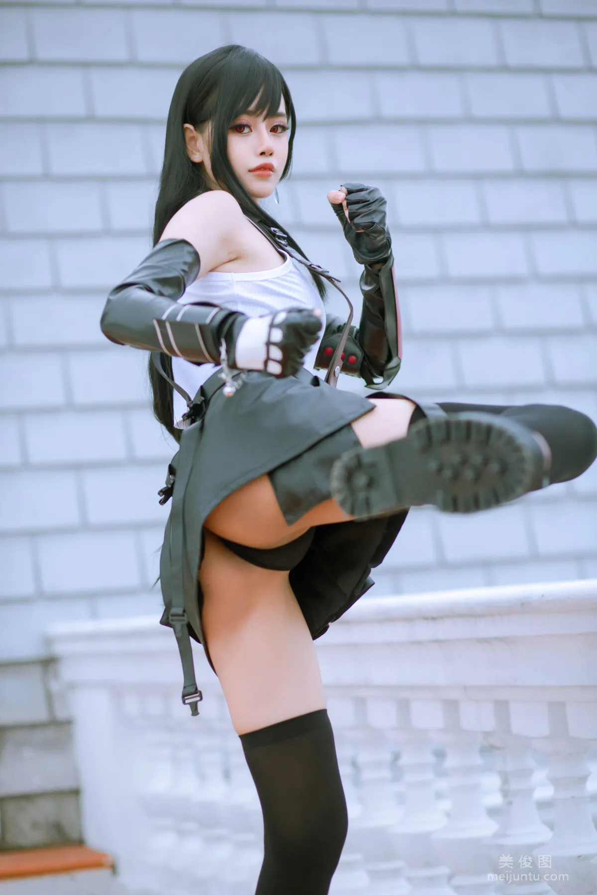 [網紅COSER] 日本性感蘿莉Byoru - Tifa 寫真套圖 7