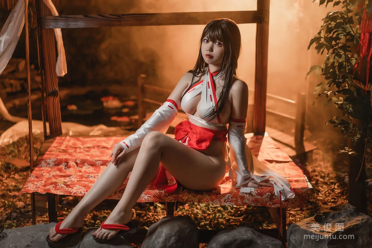 [網紅COSER] 啊日日_Ganlory - 繩與巫女 29