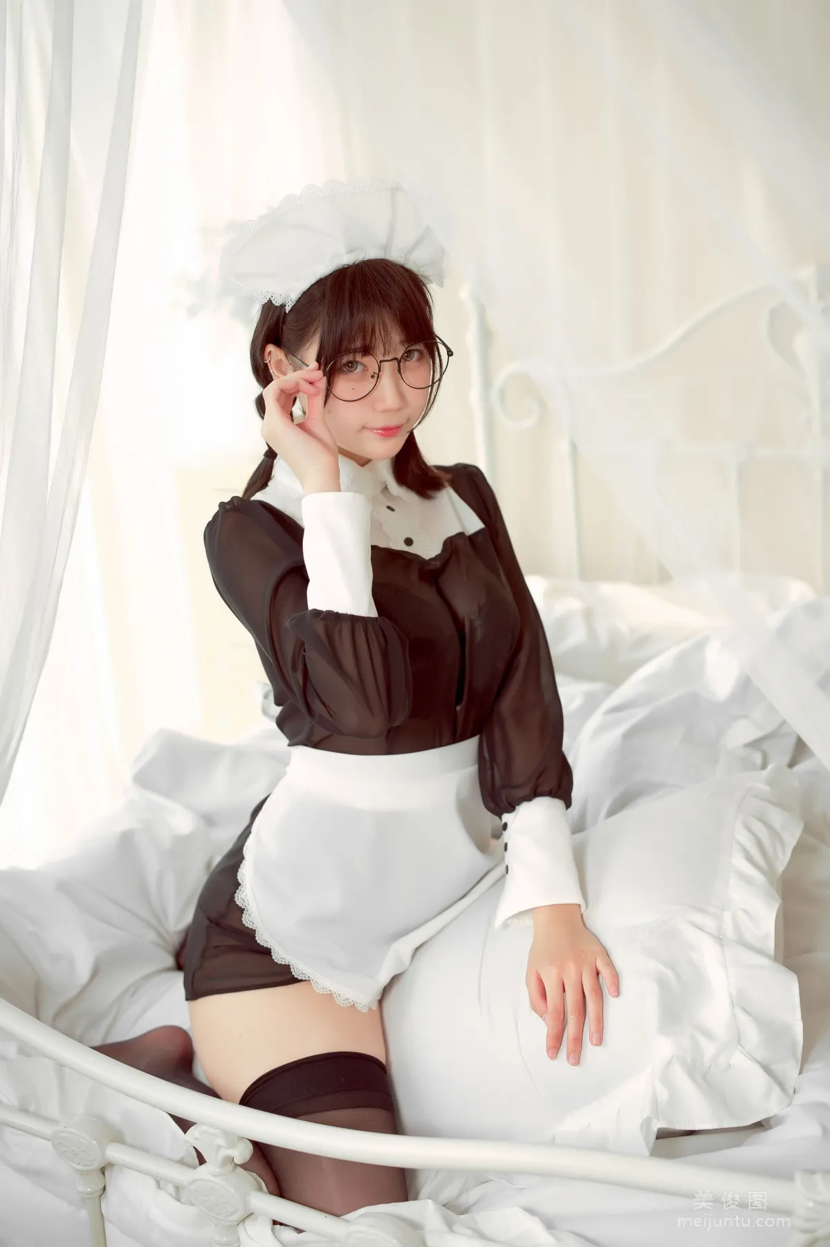 [網紅COSER] 周叽是可愛兔兔 - 眼鏡女仆 18