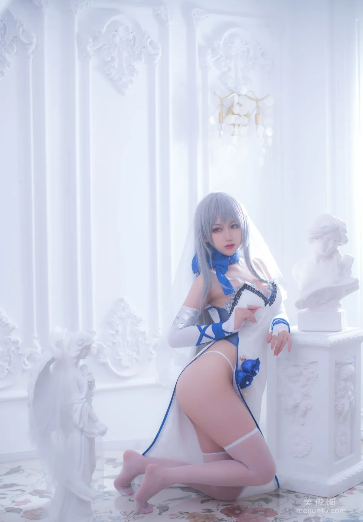 [网红COSER] 一北亦北 - 路易九世礼服  写真套图6