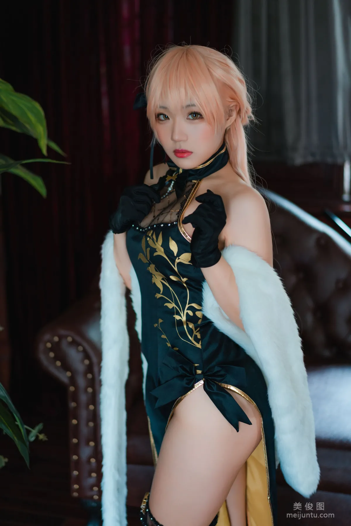 [网红COSER] Mime弥美 - 少女前线 OTS-14 紫雨心  写真套图1