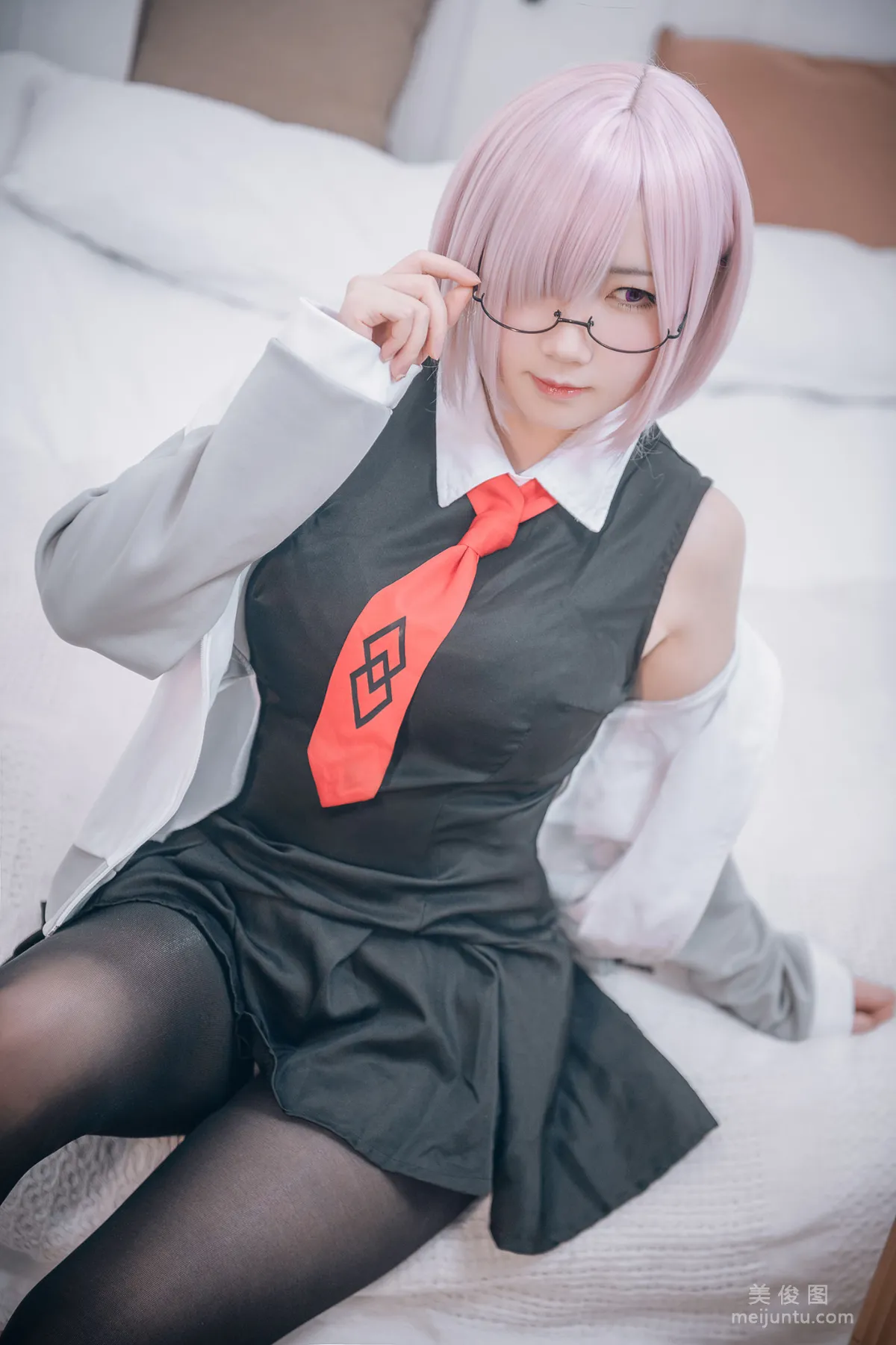 [網紅COSER] 微肉感萌妹是本末末 - 瑪修常服＆貓咪下着 5