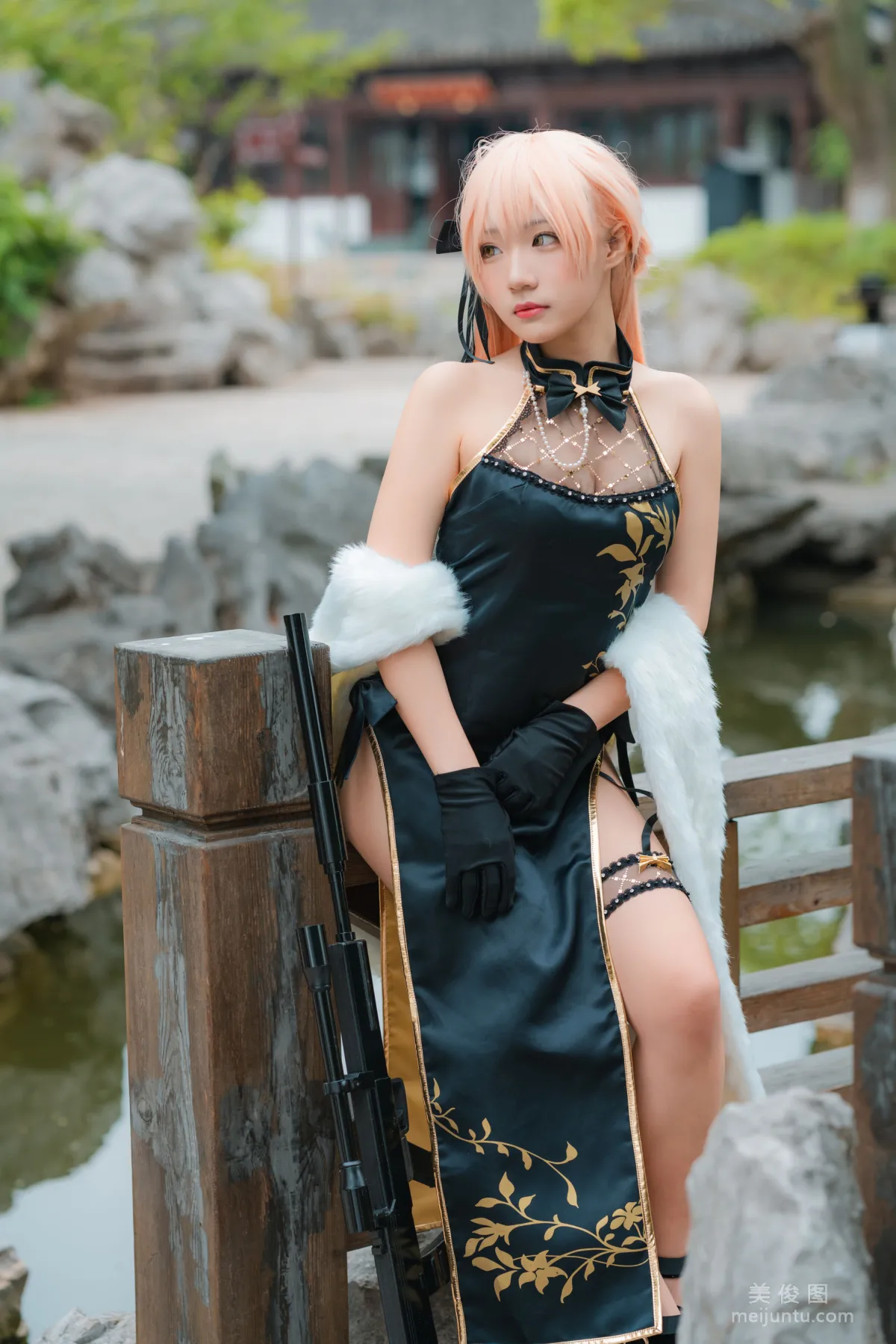[網紅COSER] Mime彌美 - 少女前線 OTS-14 紫雨心 寫真套圖 10
