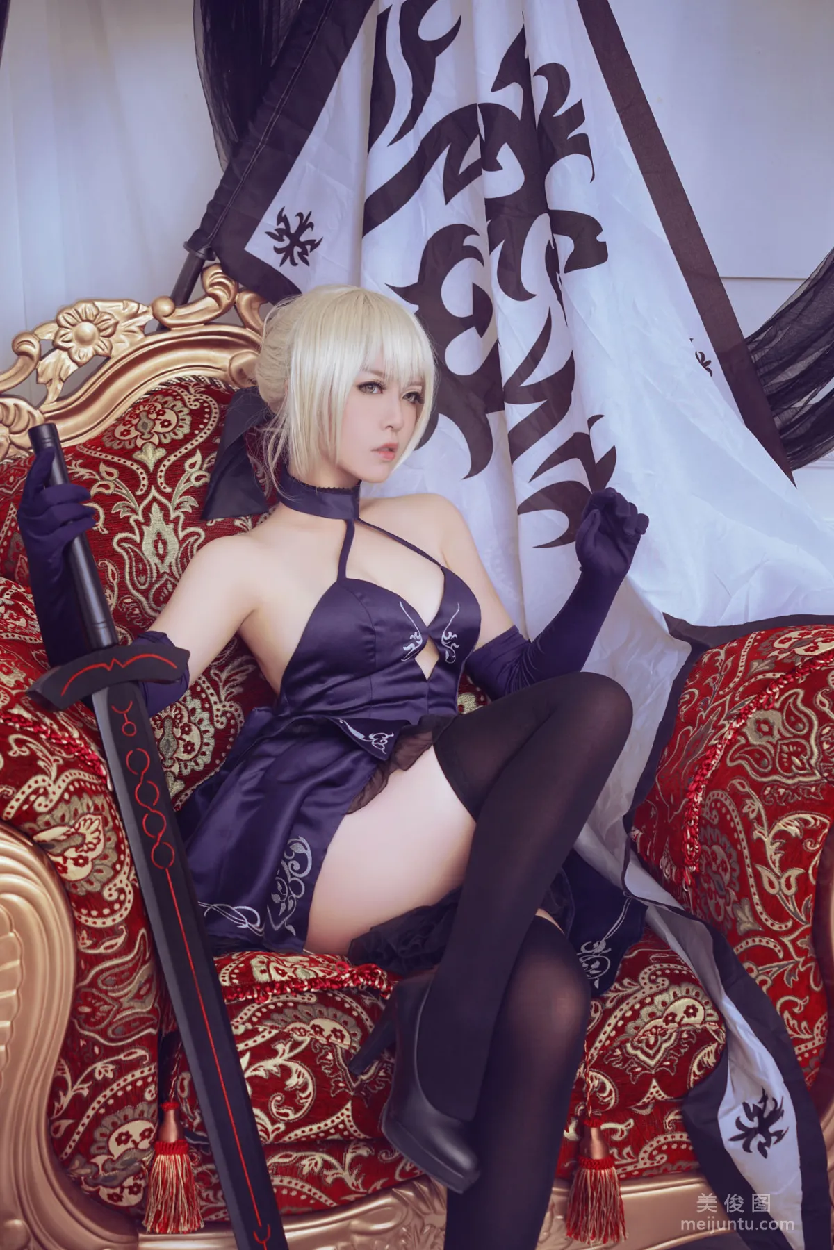 [網紅COSER] 半半子&amp;索索sophia - 黑貞1 12