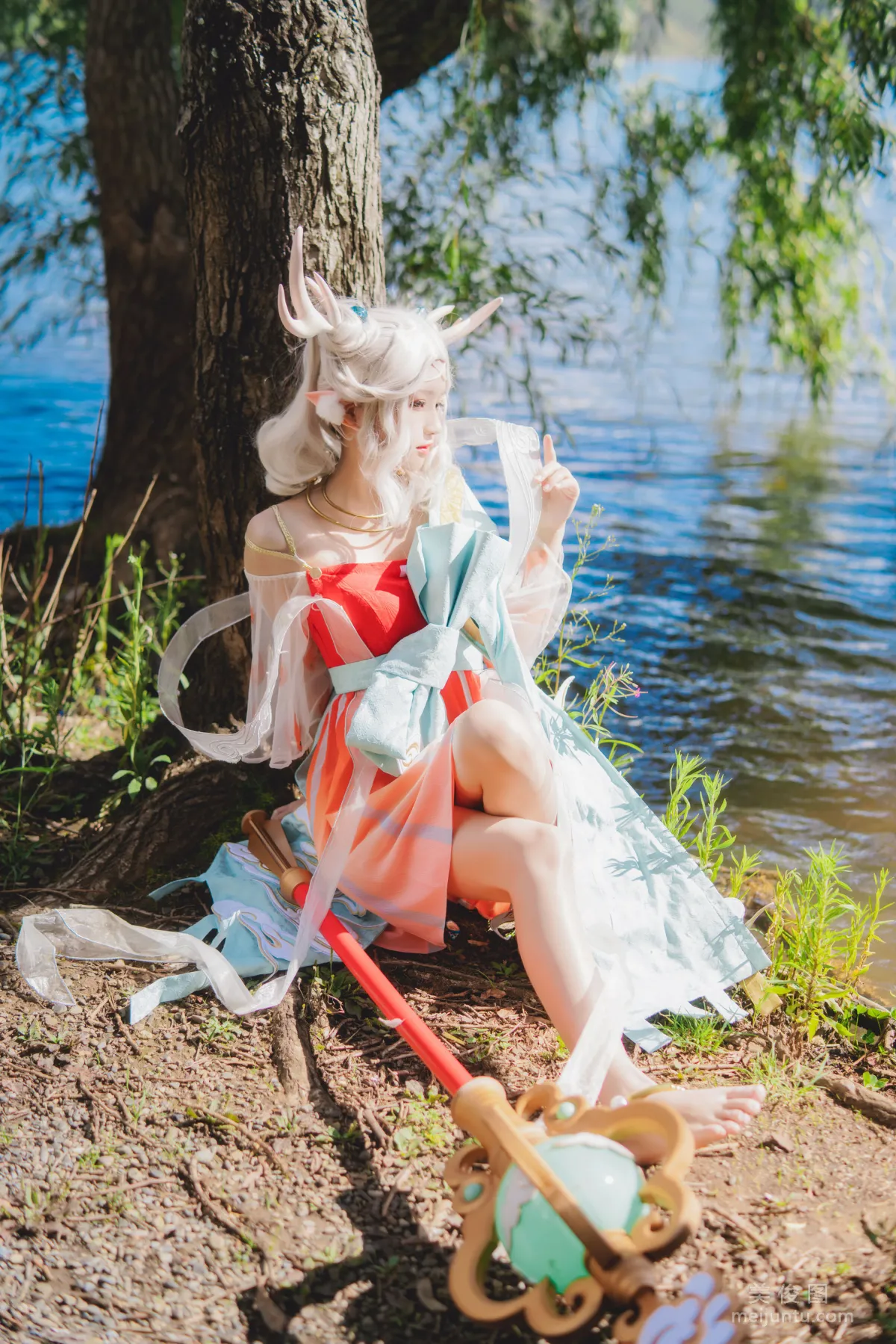 [網紅COSER] 桜桃喵 - 小鹿 寫真套圖 16