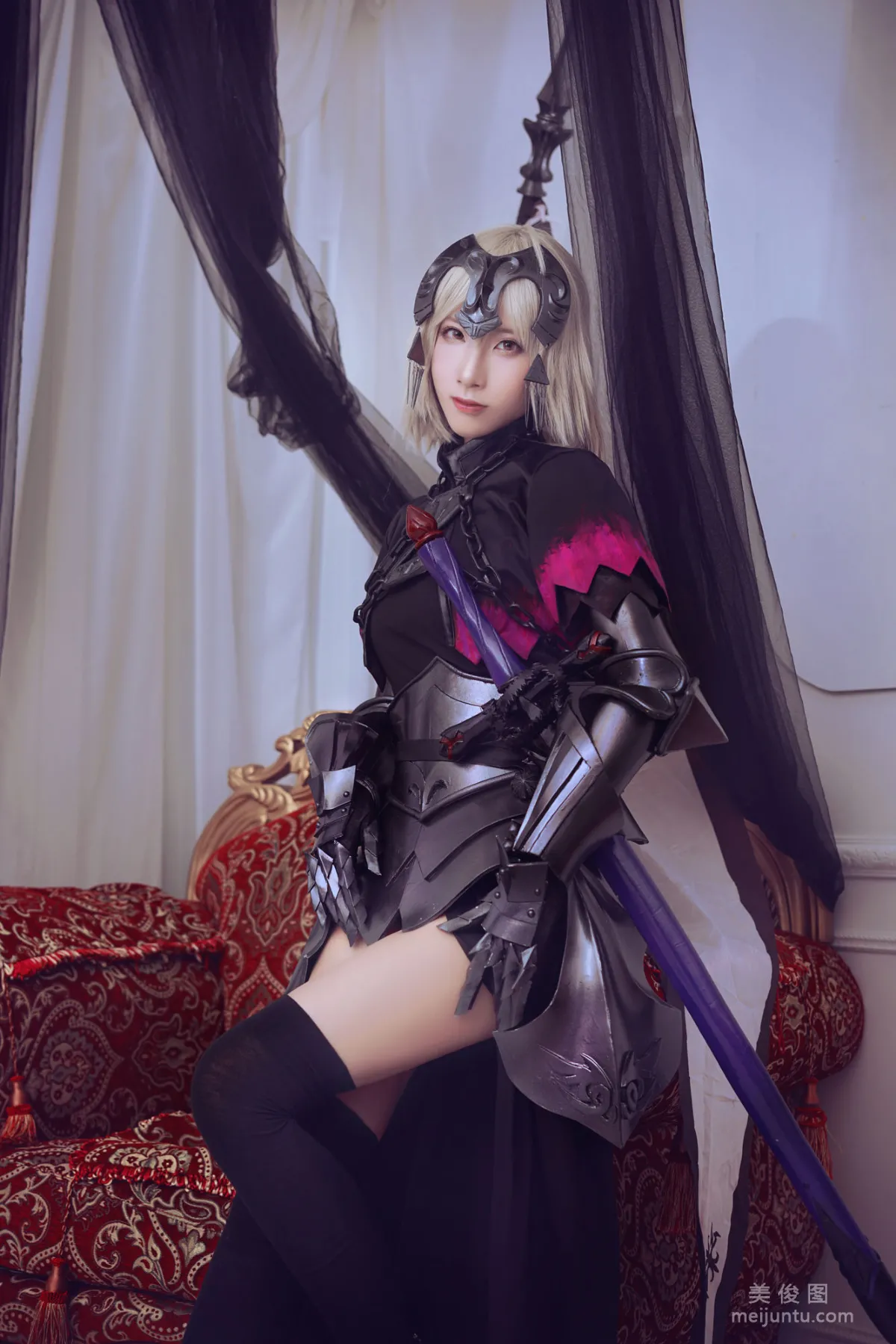 [網紅COSER] 半半子&amp;索索sophia - 黑貞1 10