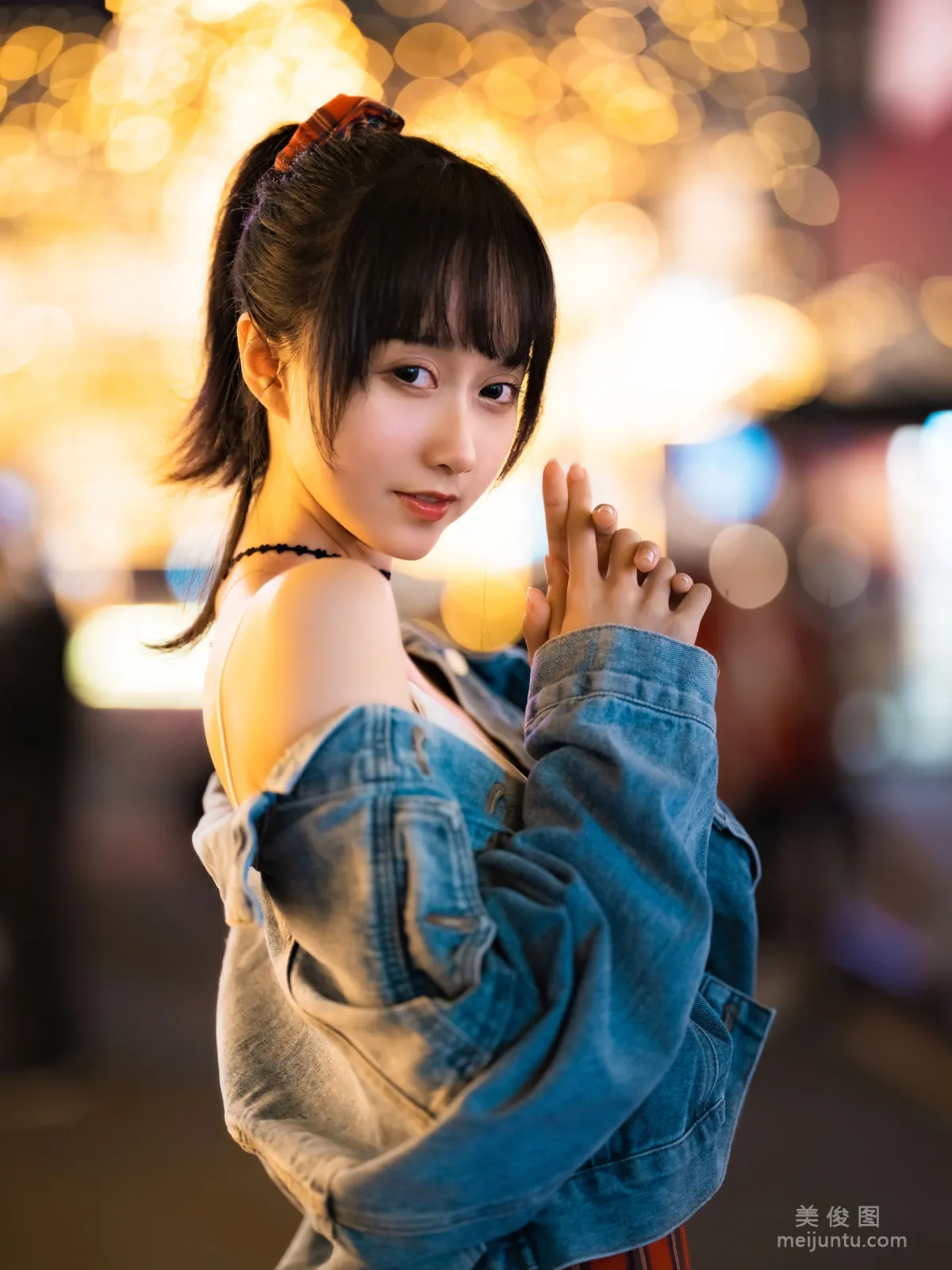 [網紅COSER] 小姐姐木綿綿OwO - 都市夜戀 寫真套圖 16