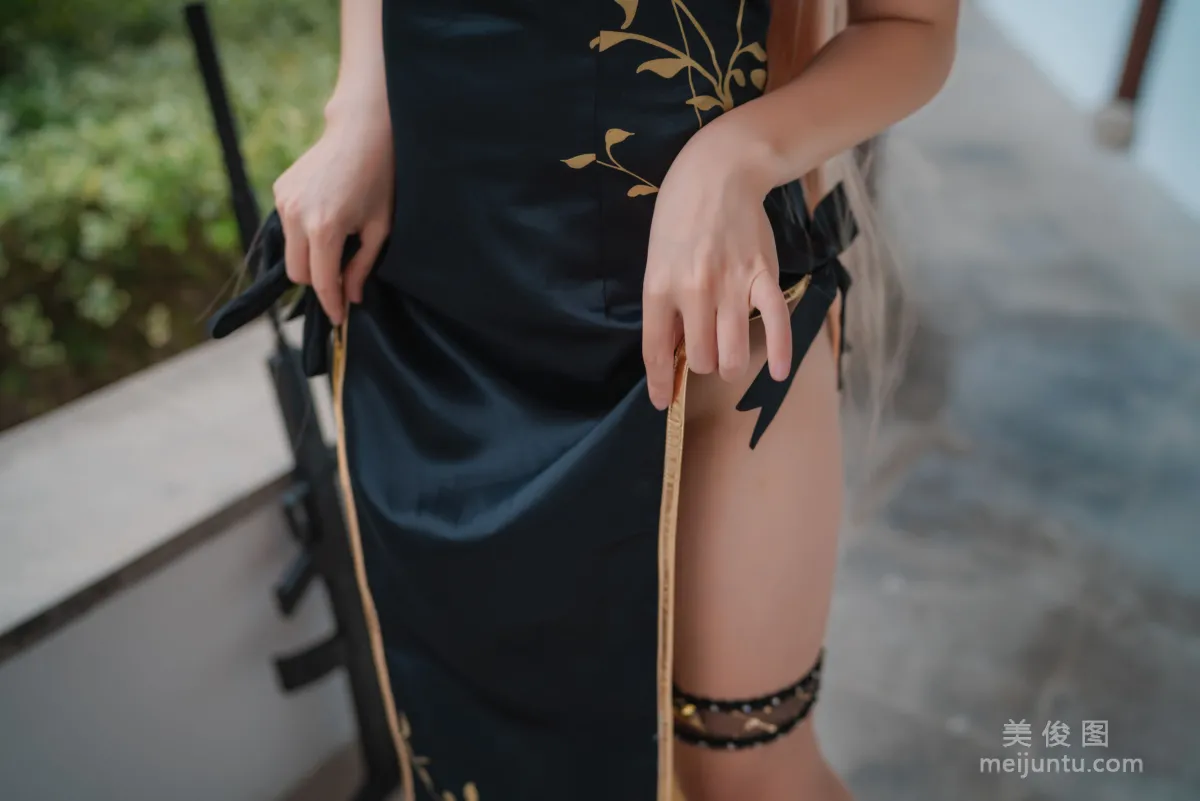 [網紅COSER] Mime彌美 - 少女前線 OTS-14 紫雨心 寫真套圖 21