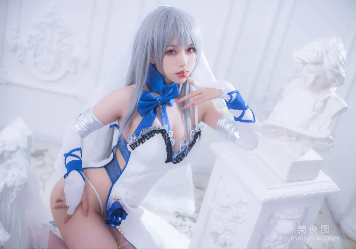 [网红COSER] 一北亦北 - 路易九世礼服  写真套图7