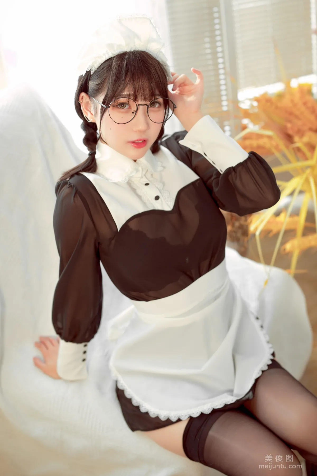 [網紅COSER] 周叽是可愛兔兔 - 眼鏡女仆 4