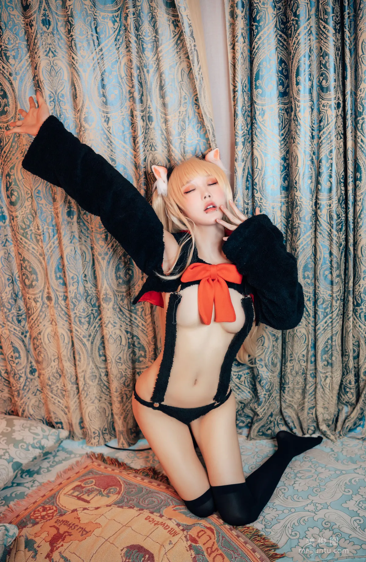 [網紅COSER] 動漫博主阿包也是兔娘 - 小貓咪能有什麼壞心眼呢 14