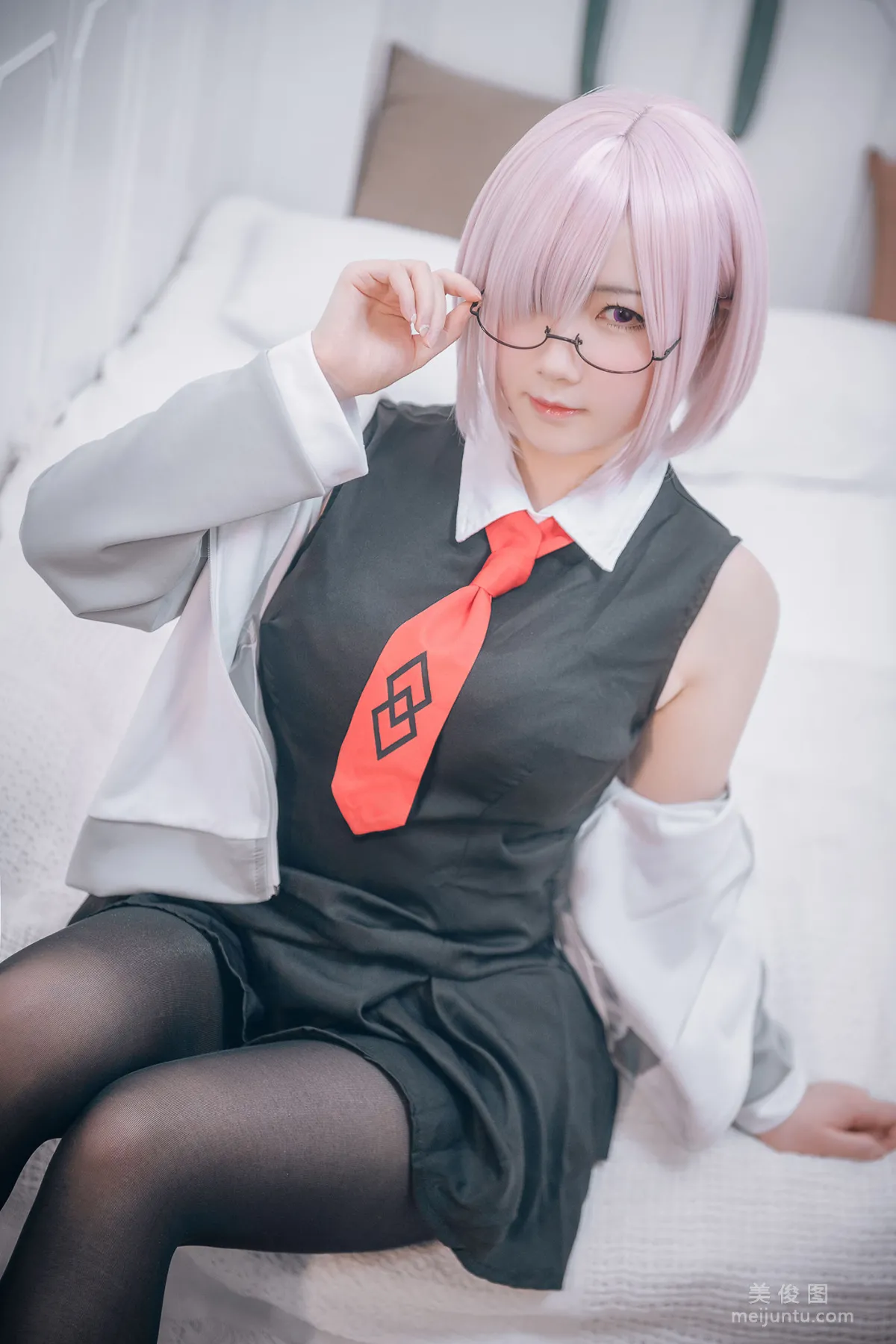 [網紅COSER] 微肉感萌妹是本末末 - 瑪修常服＆貓咪下着 6