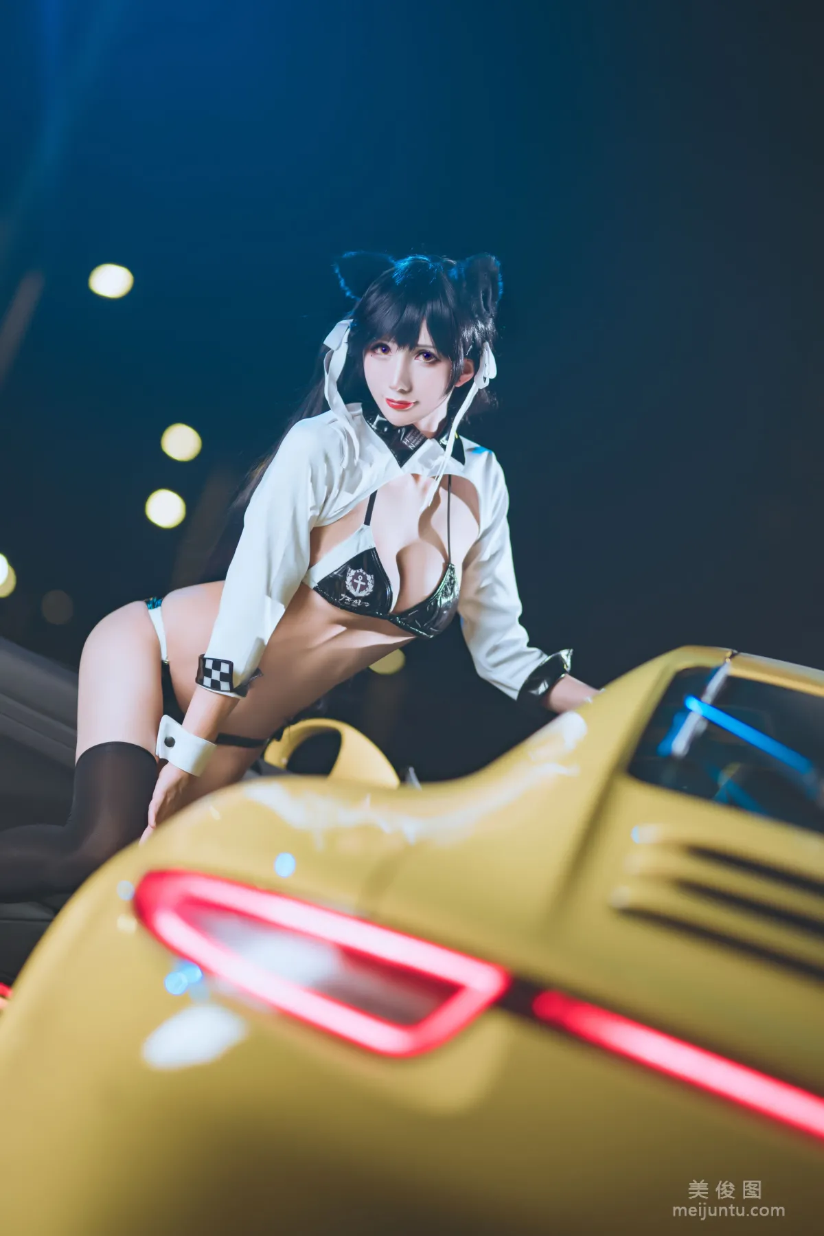 [網紅COSER] 動漫博主雅祈 - 碧藍航線賽車愛宕 寫真套圖 11