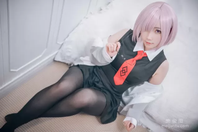 [網紅COSER] 微肉感萌妹是本末末 - 瑪修常服＆貓咪下着