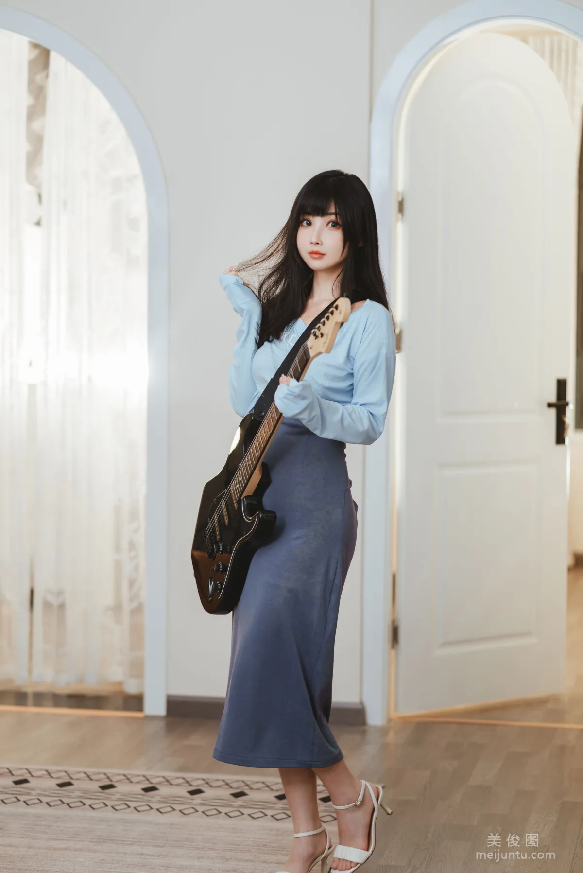 [網紅COSER] rioko涼涼子 - 吉他妹妹系帶裙 33